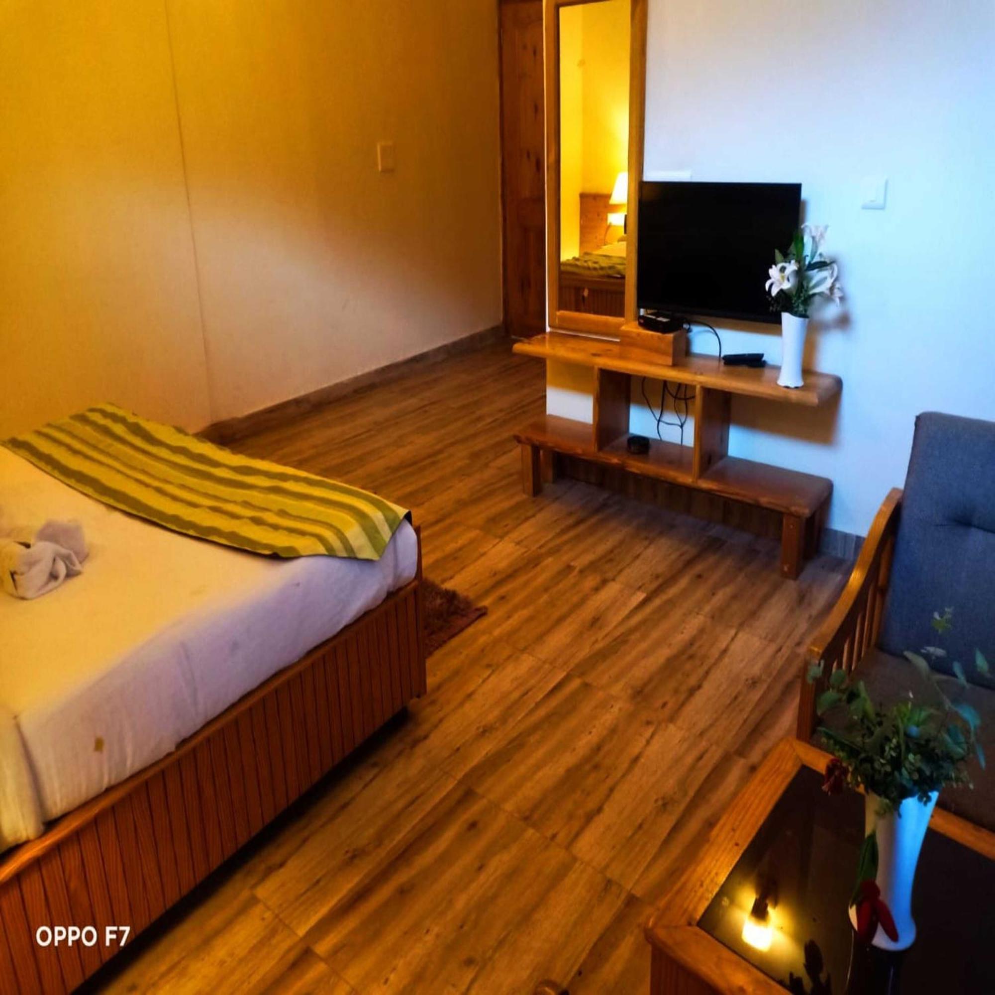 Hotel Jamla Inn Manali  Ngoại thất bức ảnh